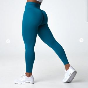 NVGTN- French blue solid seamless leggings